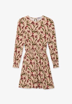 Vestido floral de manga larga en beige con patrones de hojas rojas y verdes, cintura fruncida y mangas abullonadas con puños elásticos. Escote redondo.