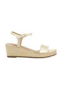 Sandale en wedge métallique doré avec un talon en jute tissé, bride de cheville avec boucle ajustable, bout ouvert et semelle intérieure lisse.