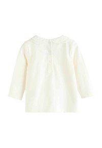 Weißes Langarmshirt mit einem Spitzenkragen, fünf Knöpfen auf der Rückseite und einem weichen, glatten Stoff.