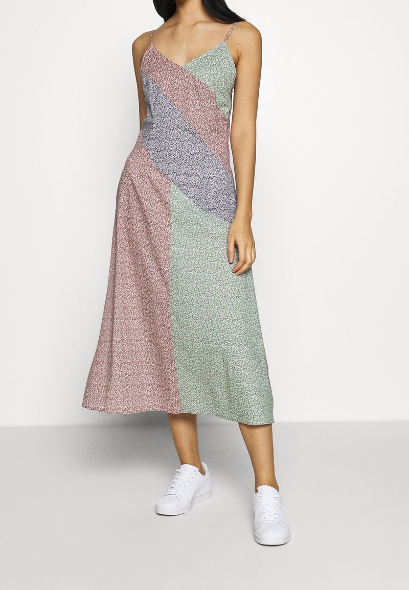 NA-KD Robe de jour - multi-coloured