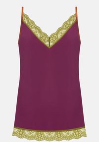 Unselected, barbados cherry