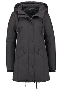 Černá dlouhá zimní parka s kapucí, předním zipem a patentními knoflíky, dvěma klopovými kapsami a nastavitelnými stahovacími šňůrkami v pase a na spodním lemu.