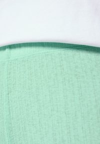 Mads Nørgaard JENA PANTS - Pantalon classique - cabbage