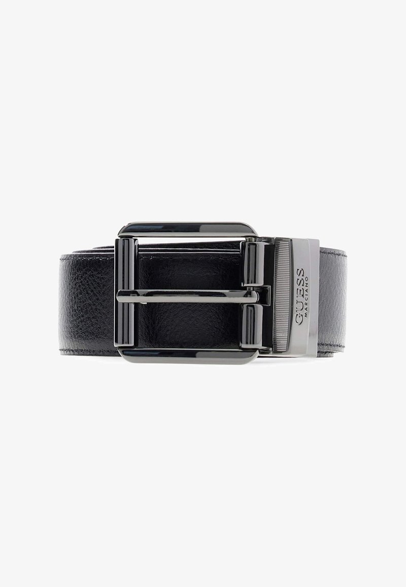 Ceinture en cuir noire avec une boucle rectangulaire en métal noir brillant et un fermoir en argent gravé "Guess Marciano."