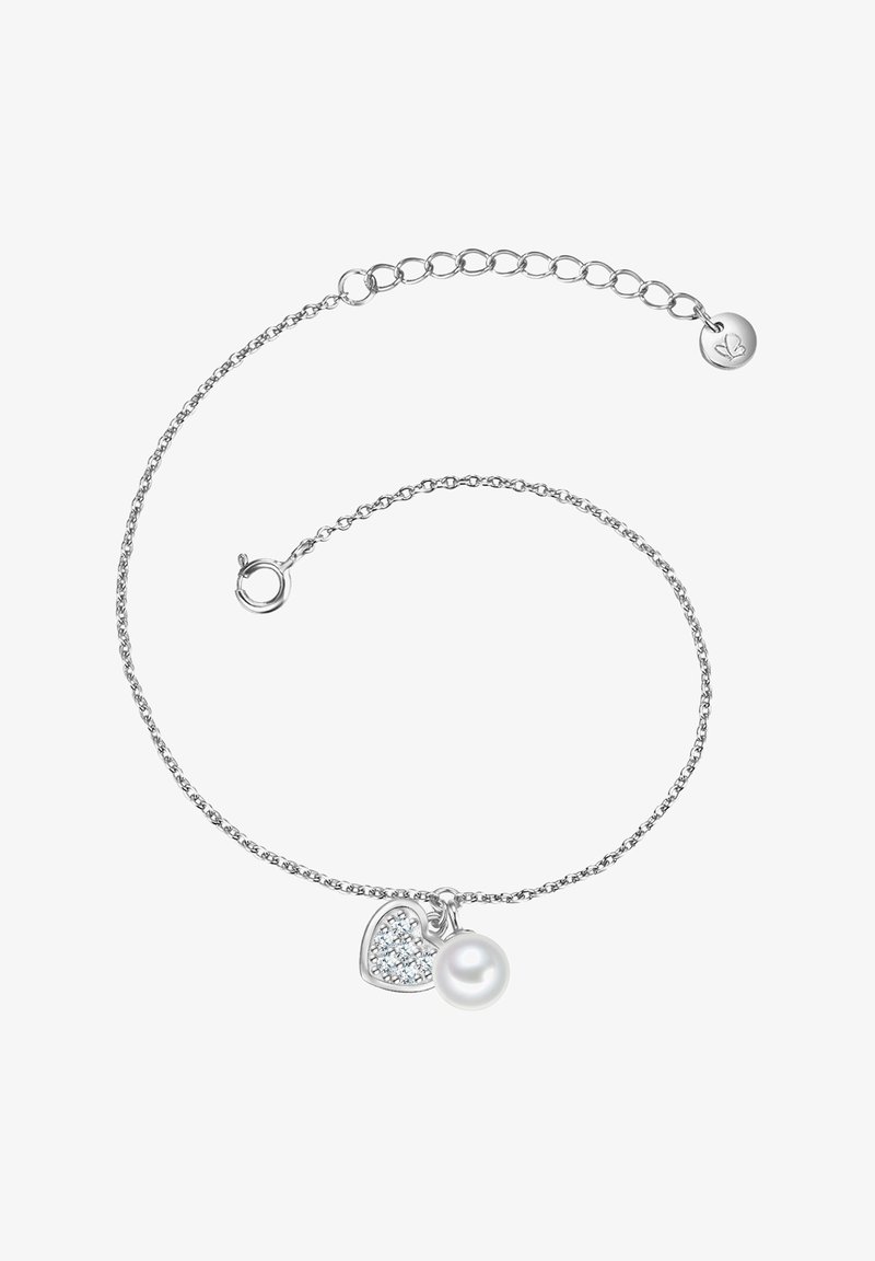 Pulsera de cadena de plata con un charm en forma de corazón que presenta rhinestones y un acento de perla. Longitud ajustable con un cierre de langosta.