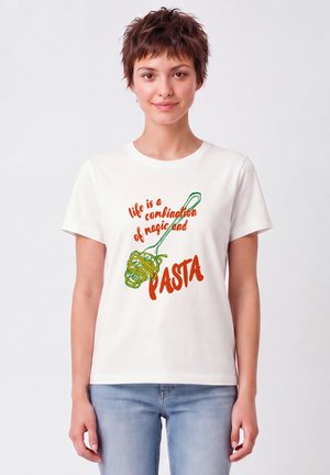 watapparel, MAGIC AND PASTA - T-shirt imprimé - off white