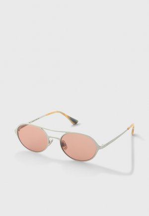 Lunettes de soleil à monture métallique avec des verres ovales roses et des branches claires présentant un motif marbré aux extrémités.