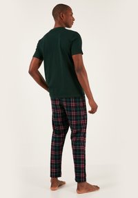 Buratti REGULAR FIT  - Pizsama szett - green