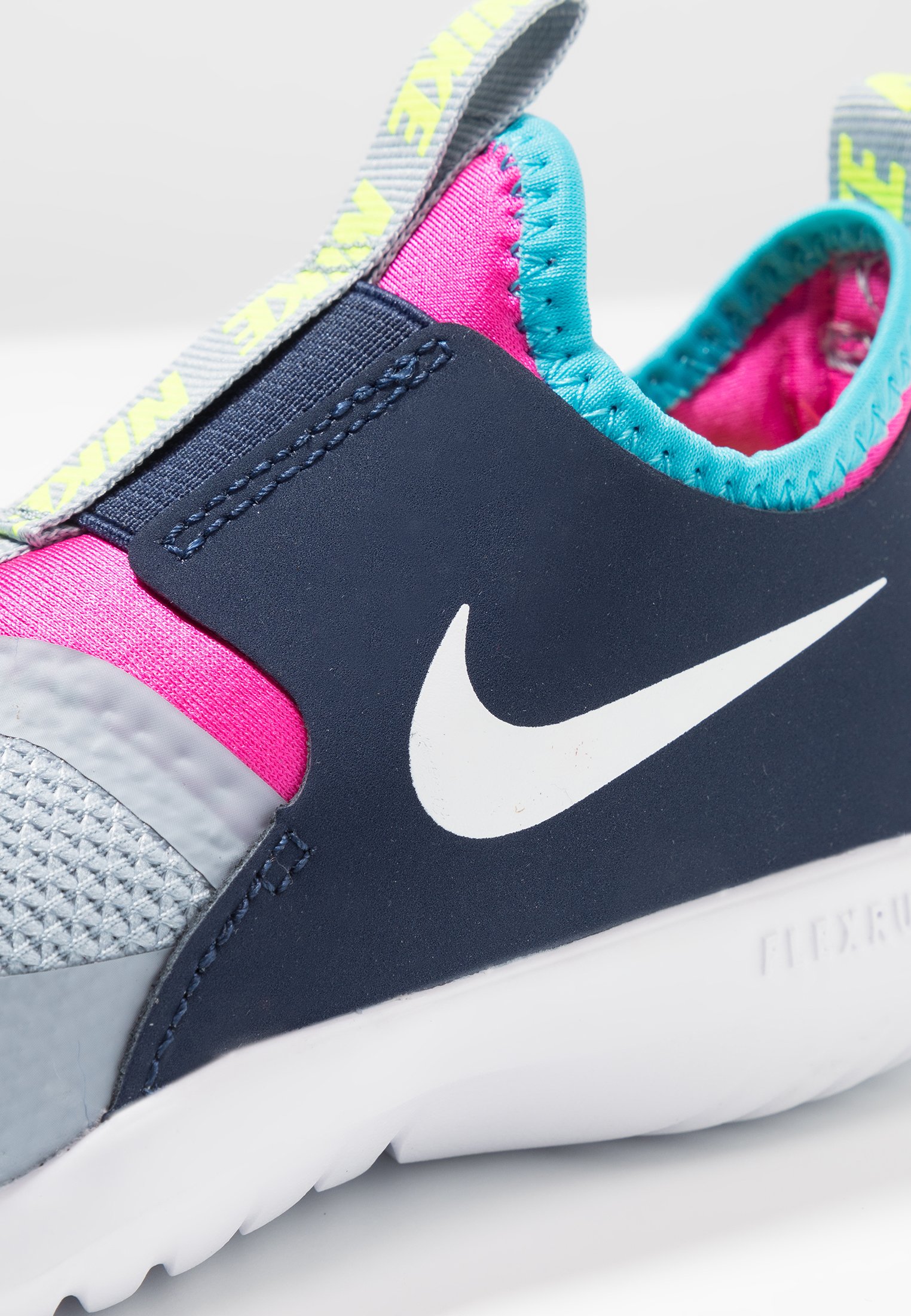 nike flex runner obsidian mist