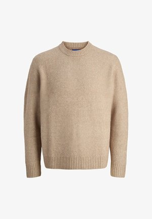 Beżowy sweter z dzianiny o prążkowanej strukturze, okrągłym dekolcie i długich rękawach. Charakteryzuje się luźnym krojem oraz prążkowanymi mankietami i dołem.