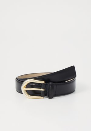 Cintura in pelle nera con finitura liscia, dotata di una fibbia in metallo dorato curvato e un design sottile. Lunghezza regolabile tramite fori.