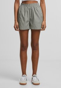 Urban Classics STRIPED  - Šortky - olive white