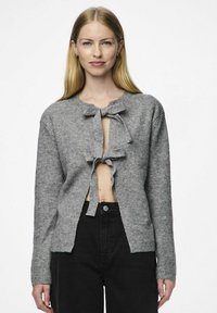 Pieces PCSILLY - Adīta jaka - medium grey melange