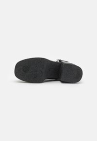 LAMODA WATCH ME - Platform heels - black
