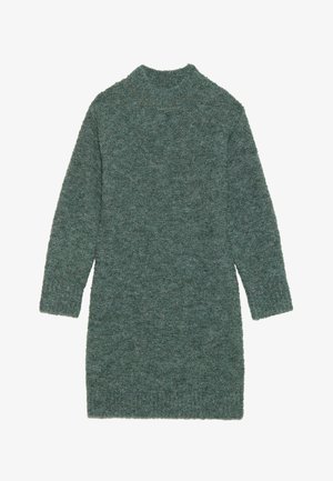 Vestito verde a maglia con maniche lunghe e scollatura alta. Tessuto morbido e testurizzato con una vestibilità rilassata. Nessun motivo o decorazione visibile.