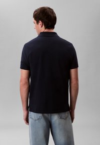 Calvin Klein Jeans MONOGRAM - Polo - dark sapphire