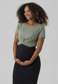 MLANLI JUNE - T-shirts med print - smoke green melange