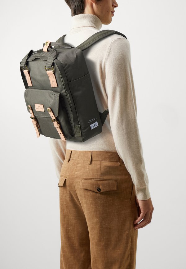 MACAROON REBORN BACKPACK UNISEX - Rucksack - army