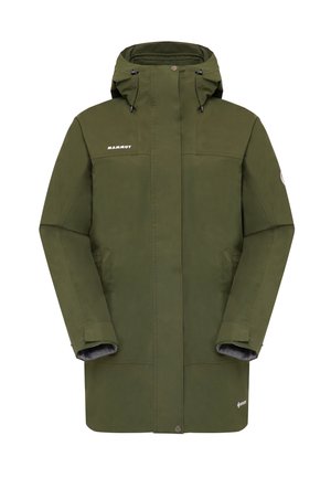 Giacca impermeabile verde oliva con cappuccio, maniche lunghe, tasche laterali e fodera grigia; presenta il logo sul petto e sulla manica.