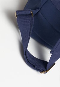 SOULEWAY Malý batoh  - blau