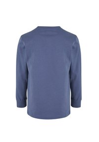 Garš longsleeve krekls vienkrāsainā tumši zila kokvilnā ar apaļo kakla izgriezumu un ribotu aproču dizainu, kas izceļas ar gludu tekstūru un vienkāršu stilu.