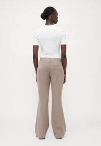 Gina Tricot Tall RELAXED TROUSERS - Trousers - taupe