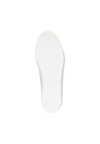 Semelle de chaussure en caoutchouc blanc avec un profil texturé et un logo bien en vue, présentant des rainures pour l'adhérence et la stabilité. Surface lisse avec un design épuré.