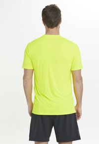 Endurance T-shirt till träning - safety yellow