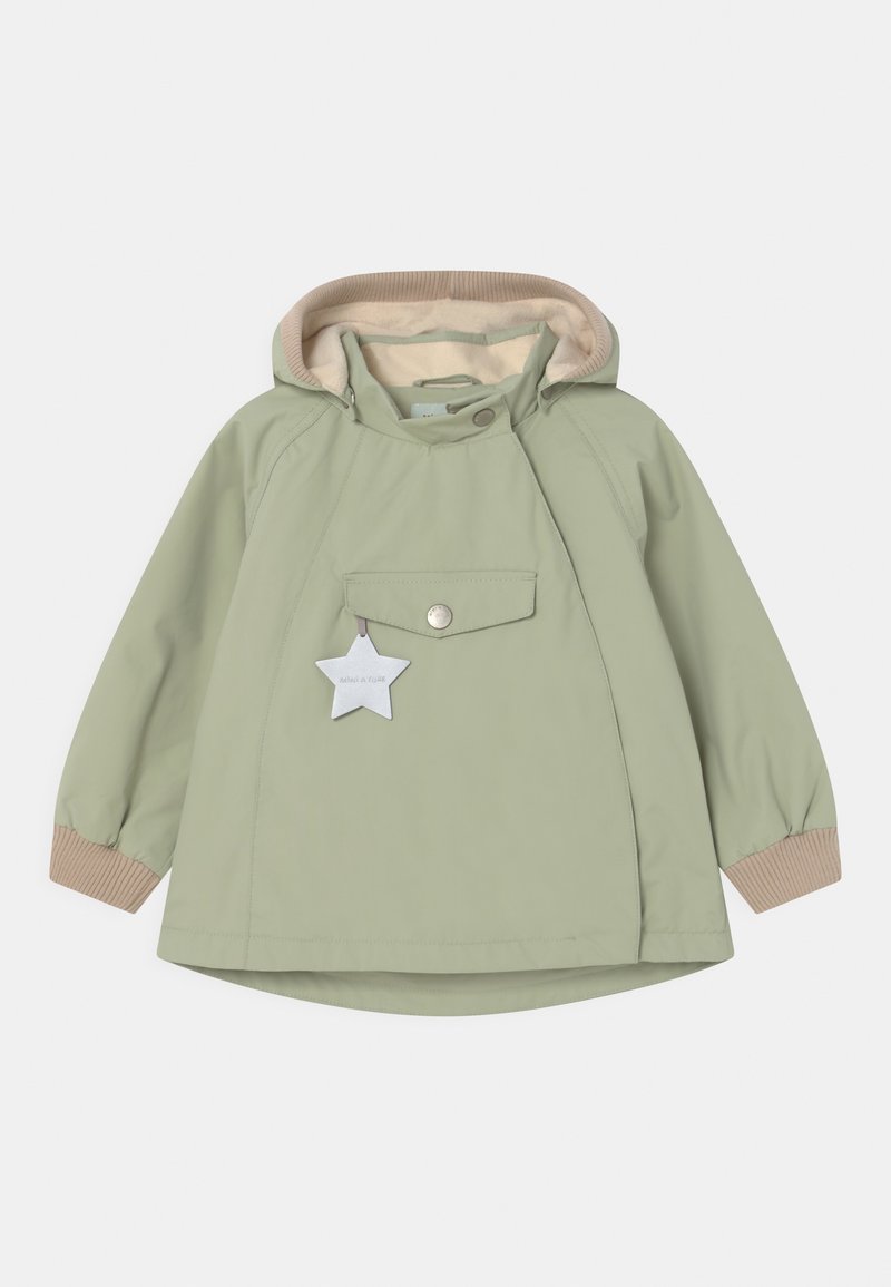 Lys grøn børns hætte-regnjakke med beige manchetter, lomme foran, trykknap og refleksstjerne-tag.