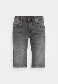 Pantalones cortos de mezclilla gris con un acabado desvaído, diseño estándar de cinco bolsillos, trabillas para cinturón y cremallera. Corte recto con dobladillos cosidos.