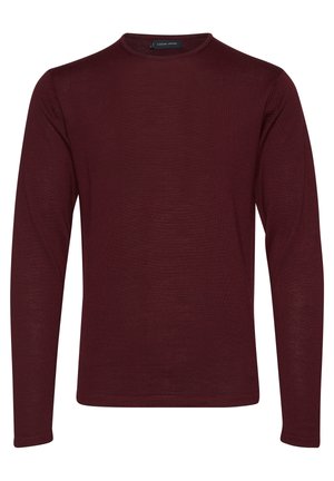 Cămașă cu mânecă lungă și guler rotund, de culoare bordeaux închis, realizată dintr-un material ușor, texturat, cu un model delicat de tricot.