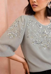 Love & Roses EMBELLISHED 3/4 SLEEVE - Blúzka - grey