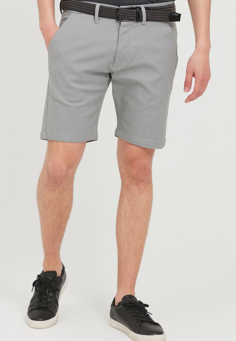 INDICODE JEANS - IDLOZANO - Shorts - light grey, Ampliar