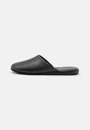SMARTRAV SET - Pantoffels - black