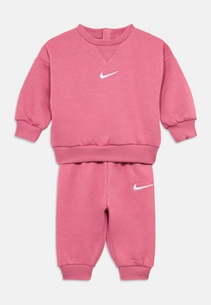 ESSENTIAL CREW SET - Trenirka - peony