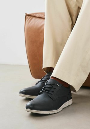 Next, REGULAR FIT - COMFORT WEDGE DERBY SHOES - Sportlicher Schnürer - navy