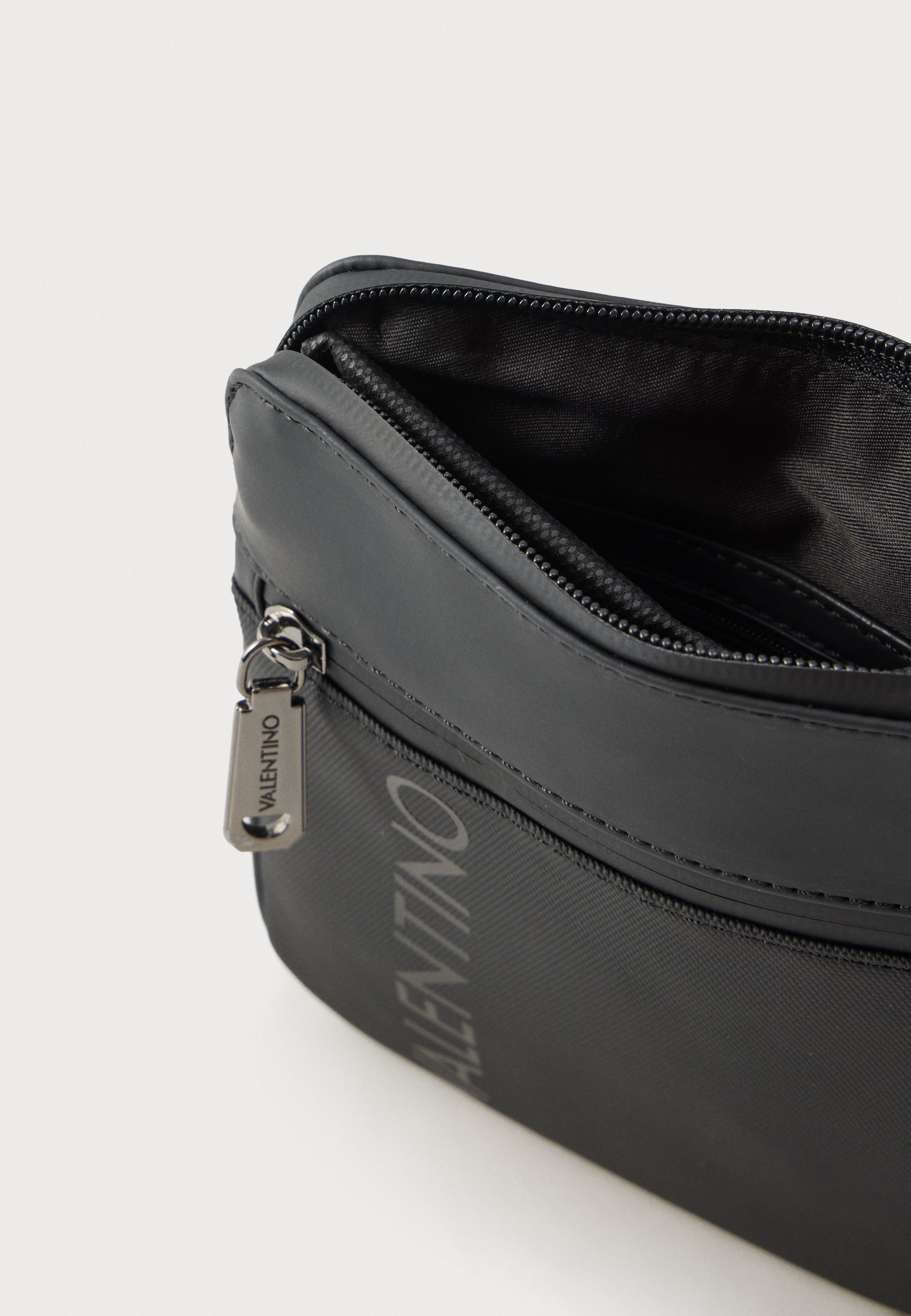 Valentino Bags DRAGONHAWK - Cross body bag - nero/black - Zalando