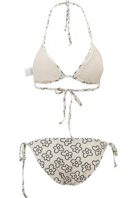 Completo bikini con un top triangolare beige e un fondo con un motivo floreale bianco. Si lega al collo e ai lati, con una texture liscia.