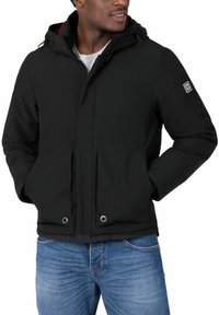 Schwarze Jacke mit Kapuze, frontalem Reißverschluss, zwei Seitentaschen und verstellbaren Funktionen; enthält silberne Hardware-Akzente und eine strukturierte Oberfläche.