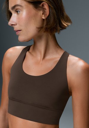 OYSHO, MEDIUM-SUPPORT COMFORTLUX SPORTS BRA WITH CUPS - Brassières de sport à maintien normal - brown