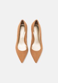 Marco Tozzi Escarpins - nougat