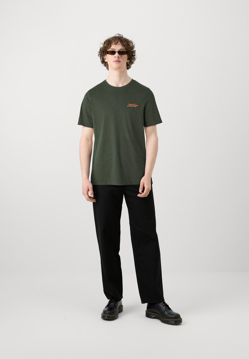 Jack & Jones JJERIK TEE CREW NECK 5 PACK  - T-shirt - bas - white melange/navy/kombug/vineyardw