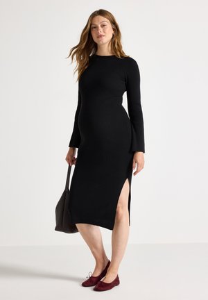 MOM - Stickad klänning - black