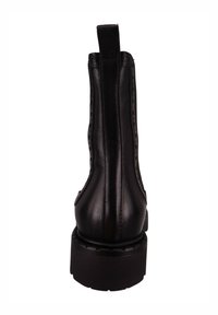 Czarny skórzany botek za kostkę o zaokrąglonym nosku, teksturowanej powierzchni, z tylną pętlą do ściągania oraz grubą, wytrzymałą podeszwą. Szczegółowe przeszycia wzdłuż boków.