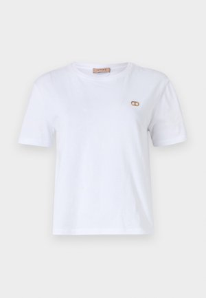 T-shirt bianco in cotone con maniche corte, scollatura rotonda e un accento con logo in tono oro sul lato sinistro del petto. Tessuto morbido e uniforme.