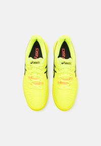 ASICS GEL-RESOLUTION 9 - Teniszcipők többféle pályához - safety yellow/black