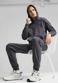 Puma BETTER ESSENTIALS - Kapuzenpullover - galactic gray