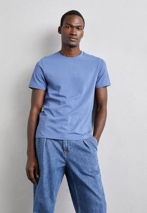 Filippa K Basic T-shirt - paris blue