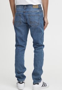 Blend BHTWISTER - Jeans a sigaretta - denim middle blue