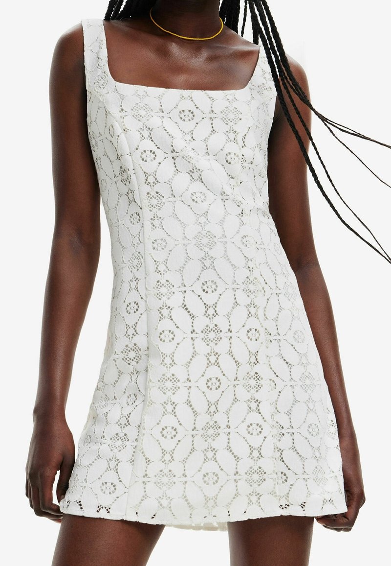Desigual Vestido informal - white